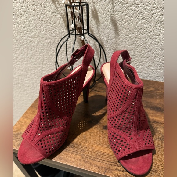 Kelly & Katie Wine/Red Waffle Pattern Heel - Picture 1 of 4